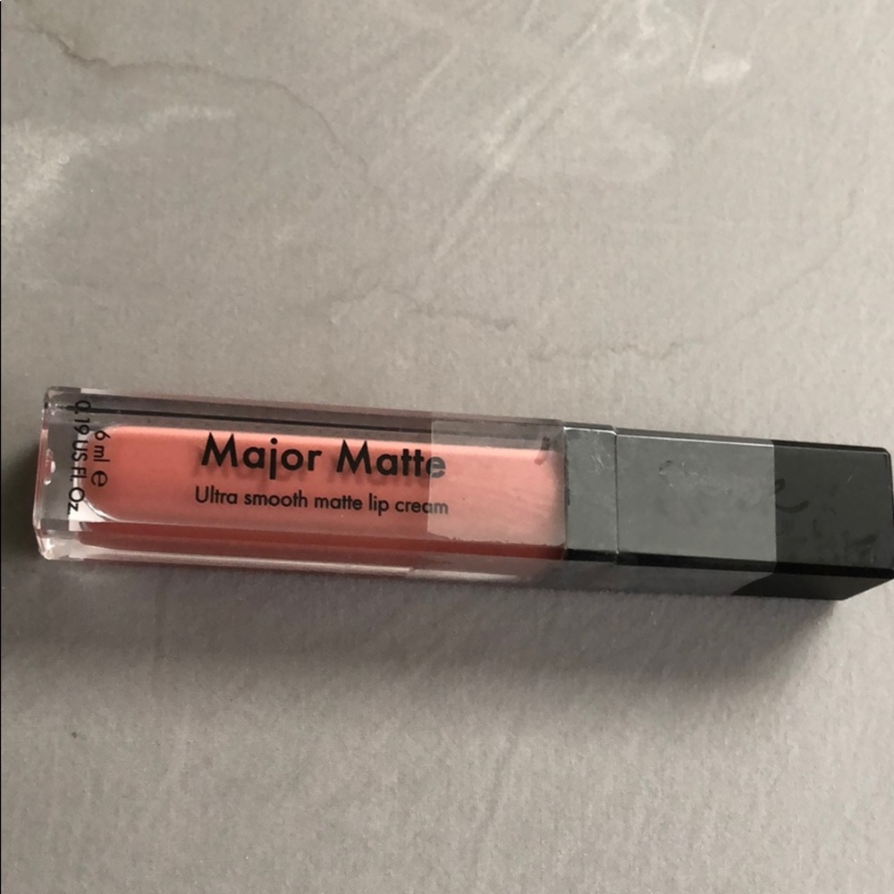 Lip cream